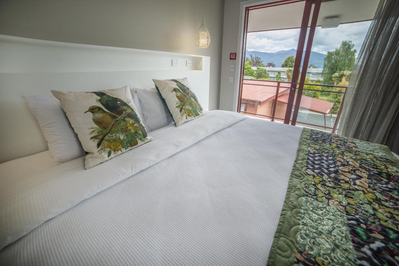Red Tussock Motel Te Anau Zewnętrze zdjęcie