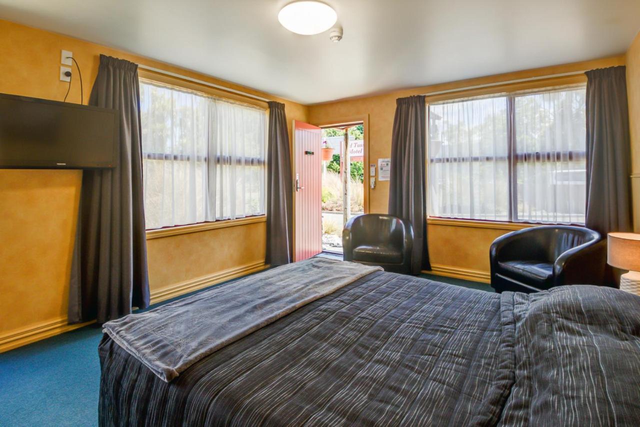 Red Tussock Motel Te Anau Zewnętrze zdjęcie